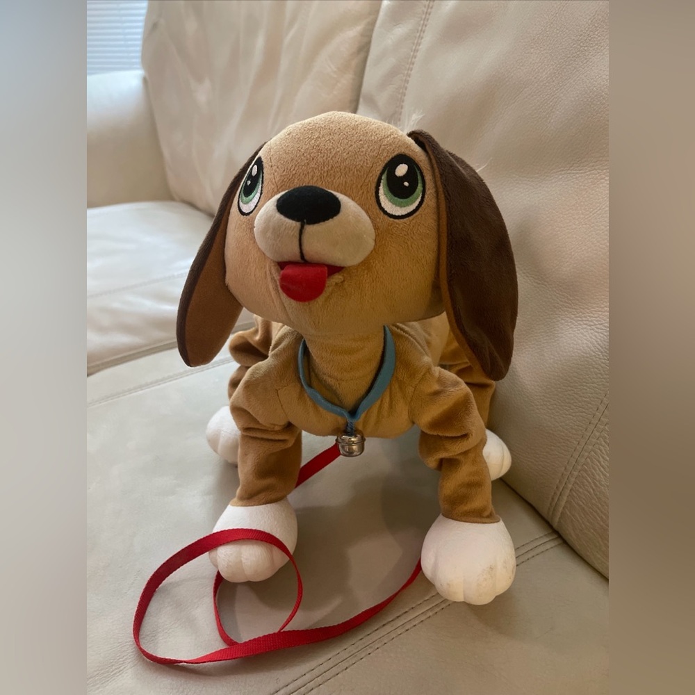 Peppy Pets Puppy Dog Leash Walking Pull Action Plush Dog Interactive Toy